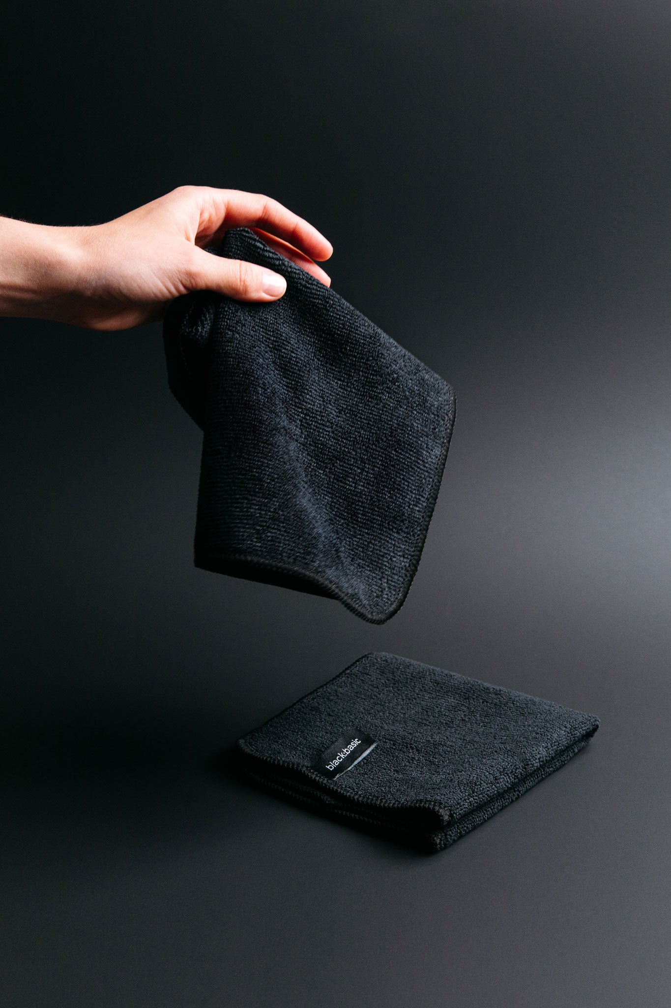 Black Microfibre Cleaning Cloths (2-Pack)